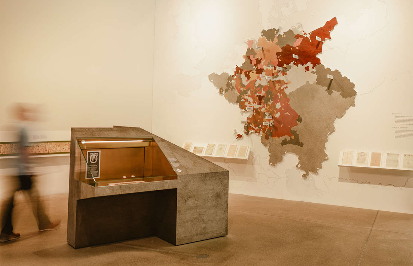 Jüdisches Museum Berlin – eine Karte – Kunsthandwerk, Imitation, Sonderanfertigung